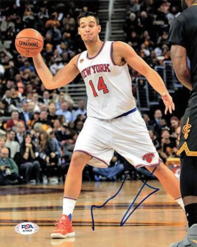 ווילי הרננגומז חתום 8x10 צילום PSA/DNA ניו יורק ניקס חתימה - תמונות NBA עם חתימה